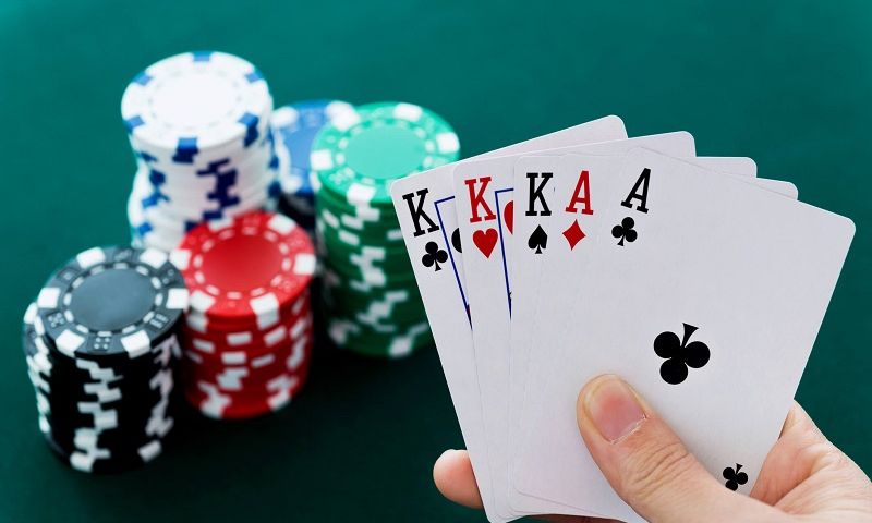 Poker là tựa game sử dụng những lá bài tây